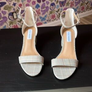 Steve Madden plaid heels